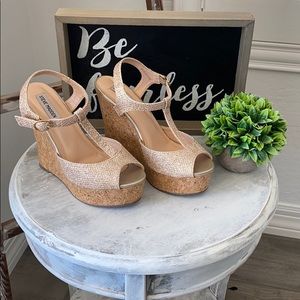 Steve Madden Gold Glitter Cork Wedge